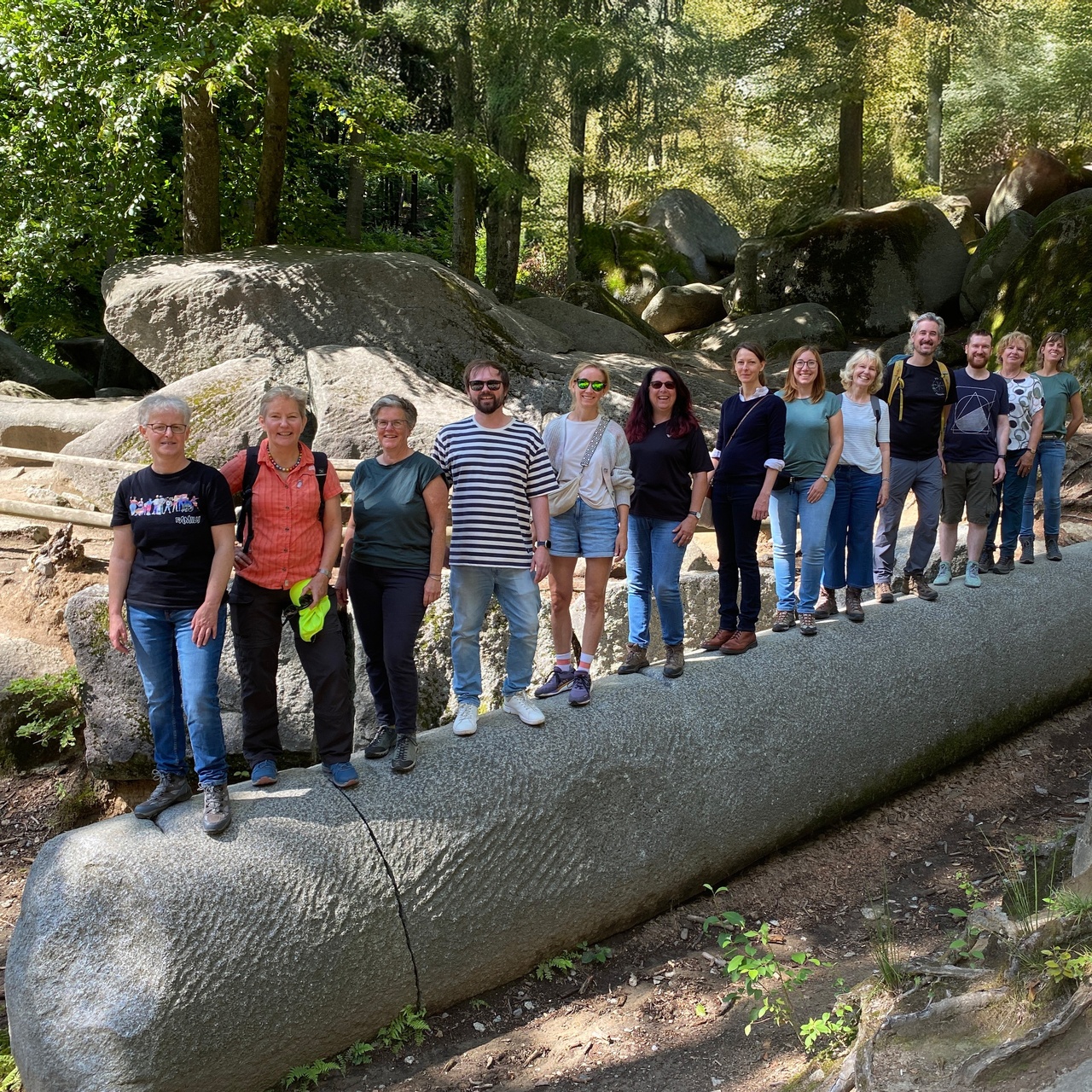 Nachfolge ohne Nachfolger:in – Wie wir Führung übergeben, die vielen gehört
